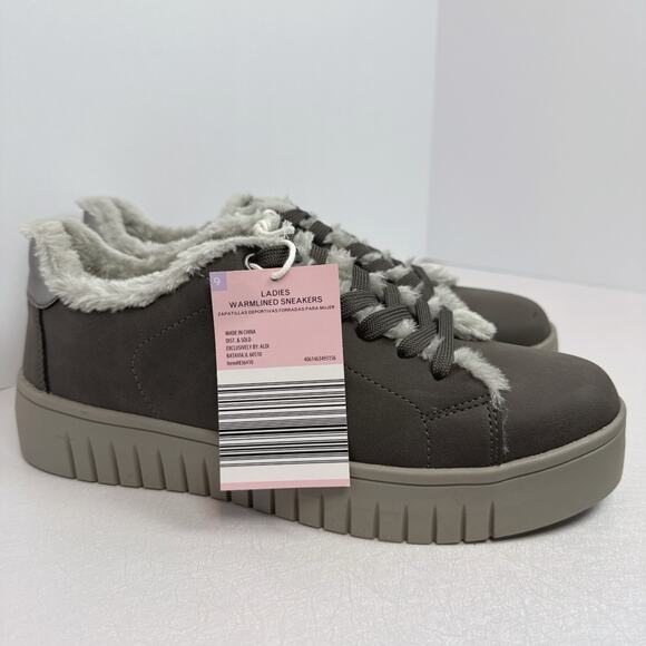 Serra Warmlined Sneakers | Gray | Size 9 - Picture 4 of 9